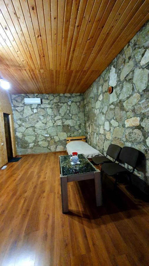 Guest House Ijevan'S Garden Bagian luar foto